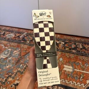 MacKenzie-Childs Checkerboard Wet Brush Hair Detangler in Black and Cream